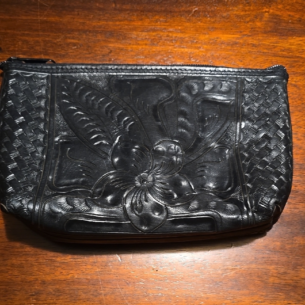 Elegant Black Floral Clutch